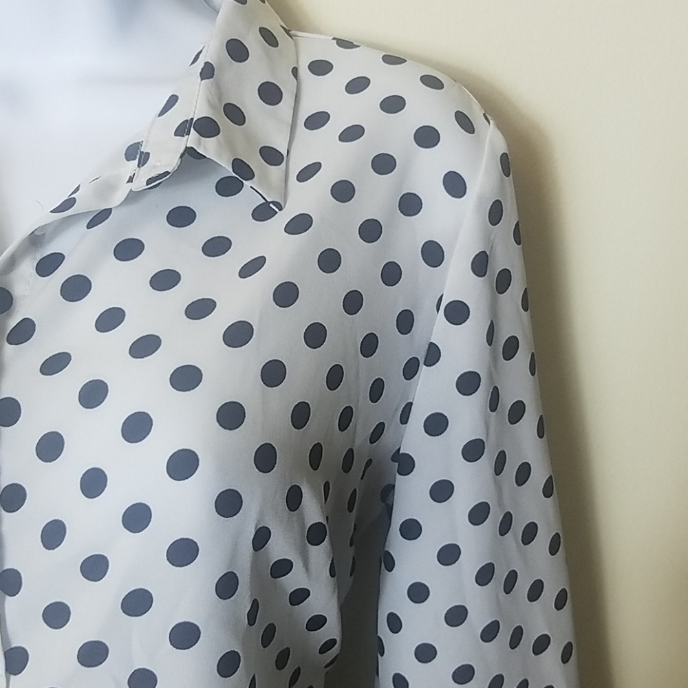 Blouse - Picture 2 of 6